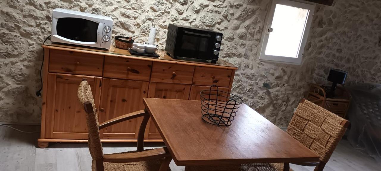 Les Gîtes du Hameau avec piscine Castelnau-sur-Gupie Extérieur photo