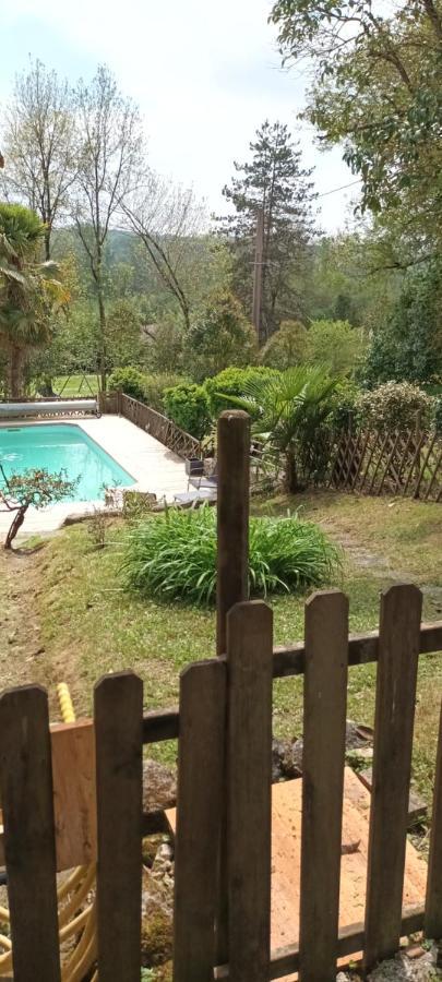 Les Gîtes du Hameau avec piscine Castelnau-sur-Gupie Extérieur photo
